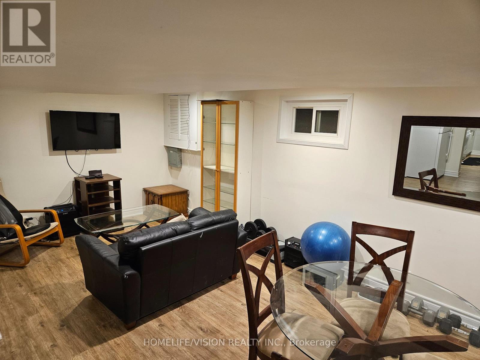 Basement Unit - 23 Glendale Road, Markham, Ontario  L3T 6Y3 - Photo 9 - N12965758