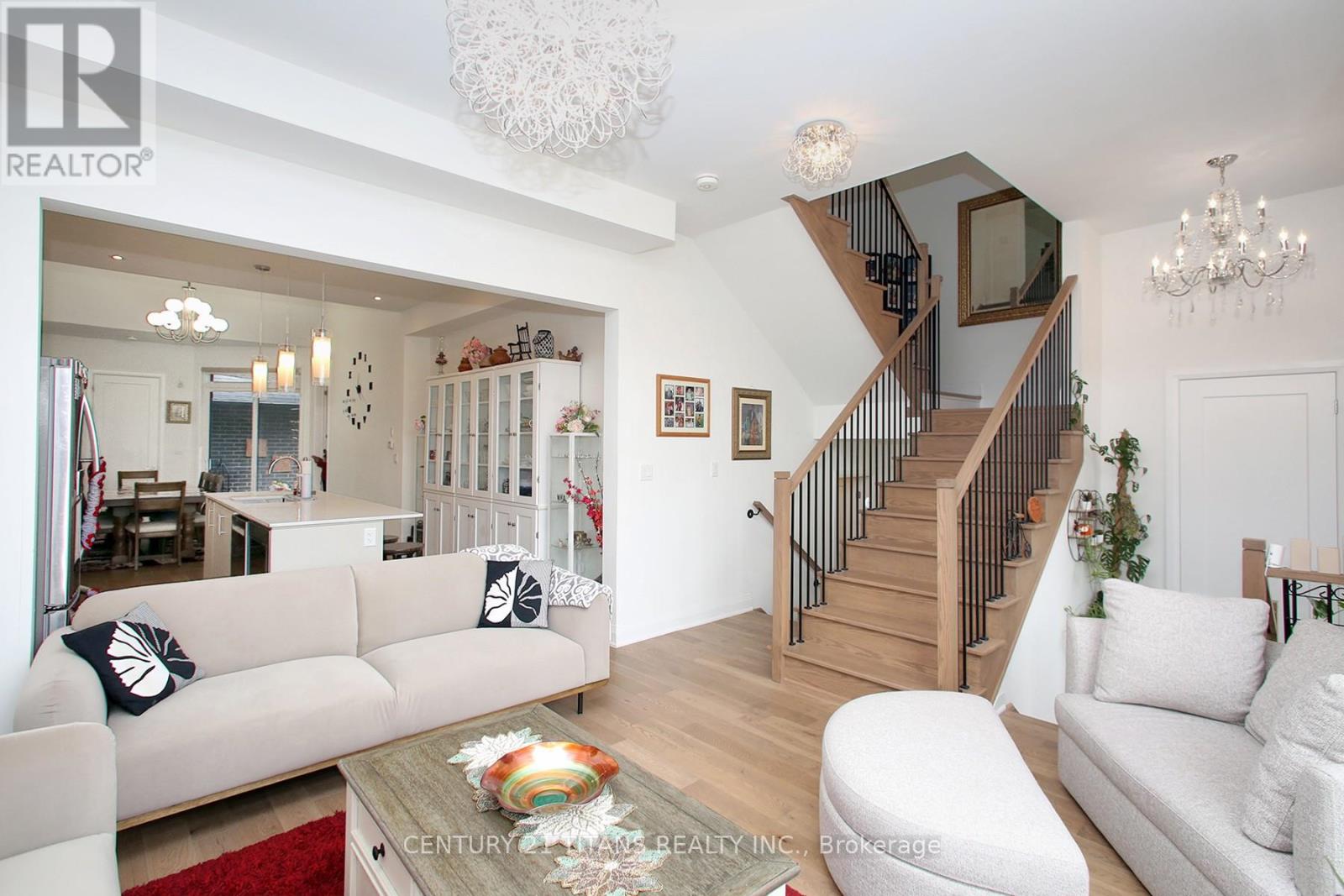 18 Vern Robertson Gate, Uxbridge, Ontario  L9P 0R9 - Photo 5 - N12965890