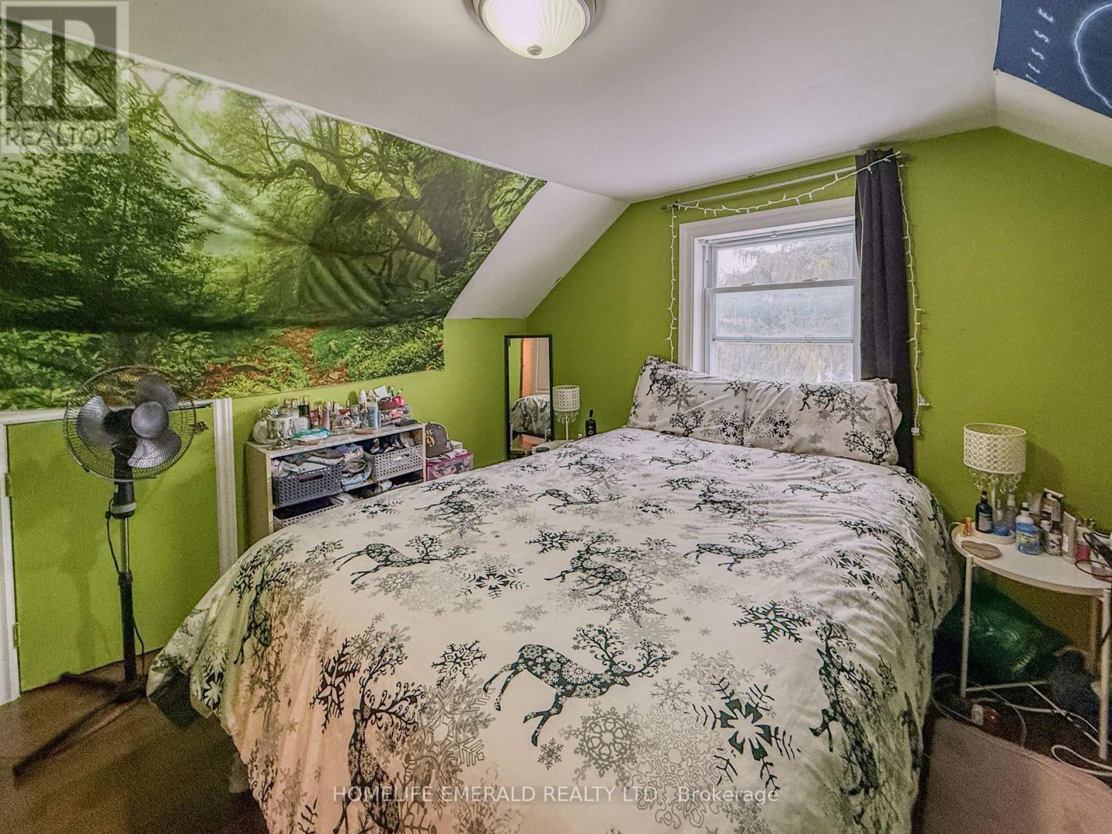 11 Centre Street, Essa, Ontario  L0M 1B0 - Photo 27 - N12965928