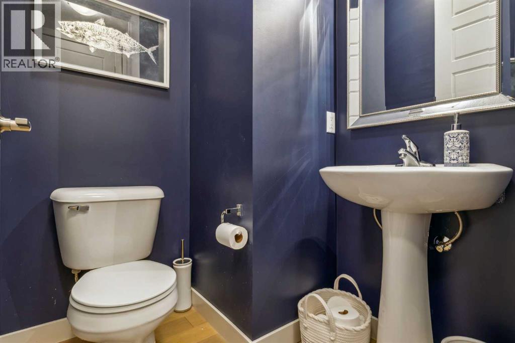 128 Sundown View, Cochrane, Alberta  T4C 2N9 - Photo 15 - A2298637