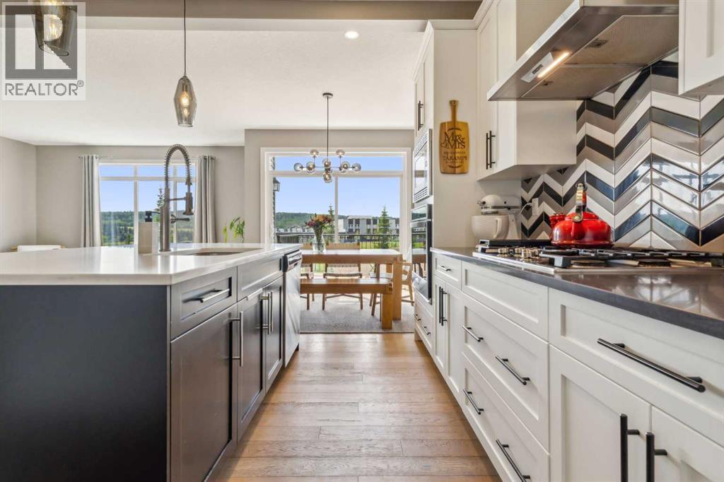 128 Sundown View, Cochrane, Alberta  T4C 2N9 - Photo 9 - A2298637