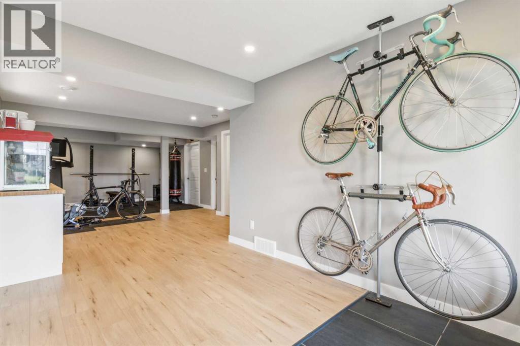 128 Sundown View, Cochrane, Alberta  T4C 2N9 - Photo 36 - A2298637