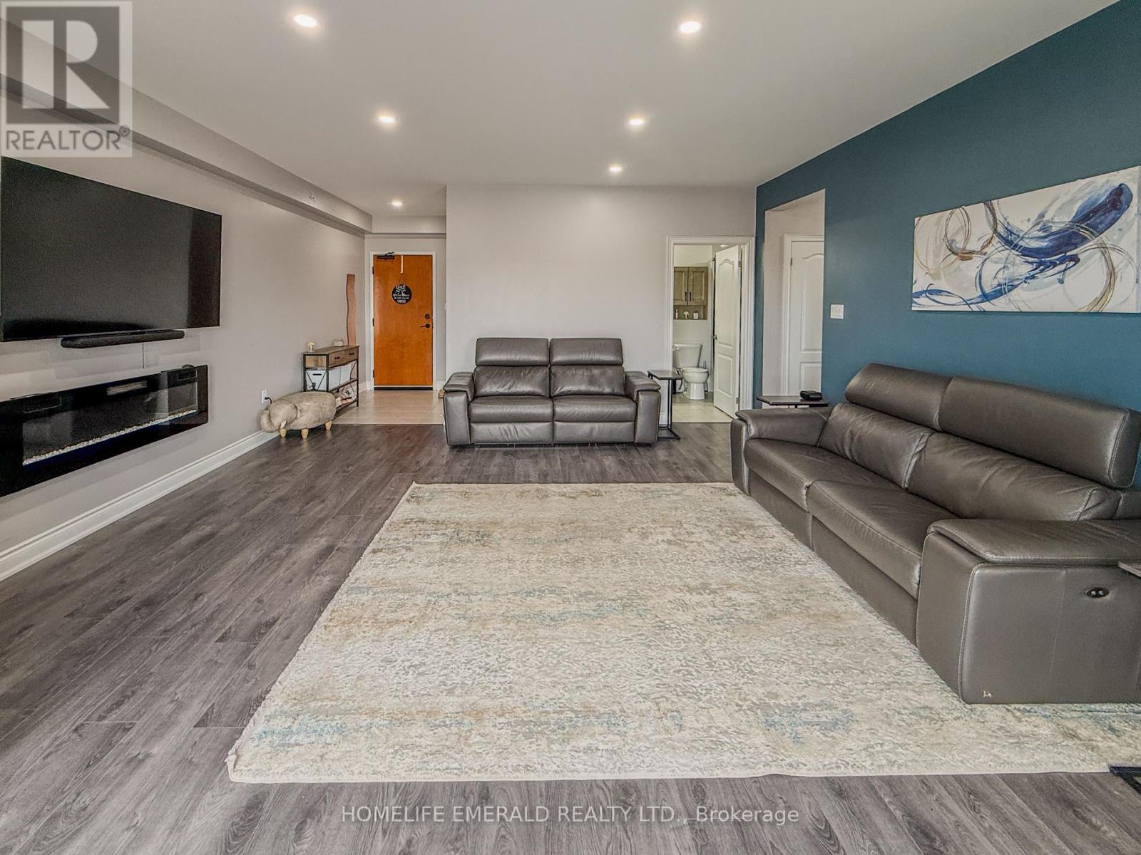 413 - 100 Dean Avenue, Barrie (Painswick South), Ontario L9J 0H1 - Photo 11 - S12965734