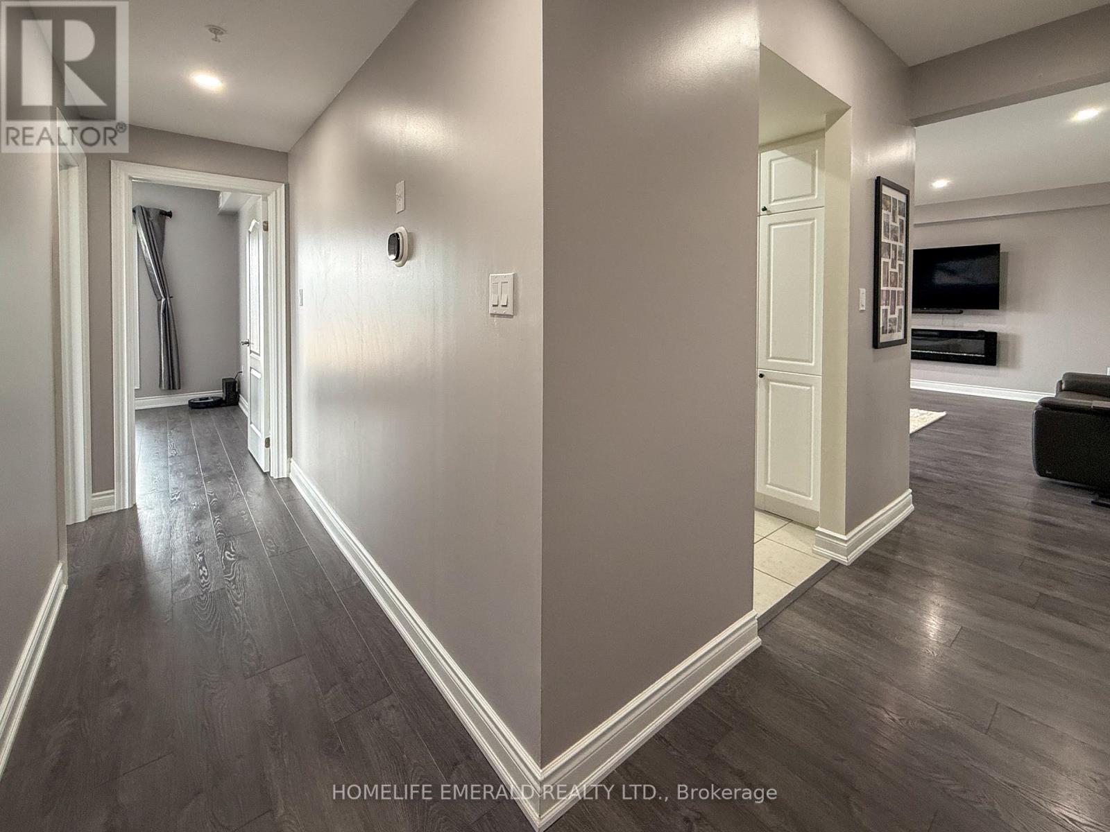 413 - 100 Dean Avenue, Barrie (Painswick South), Ontario L9J 0H1 - Photo 28 - S12965734