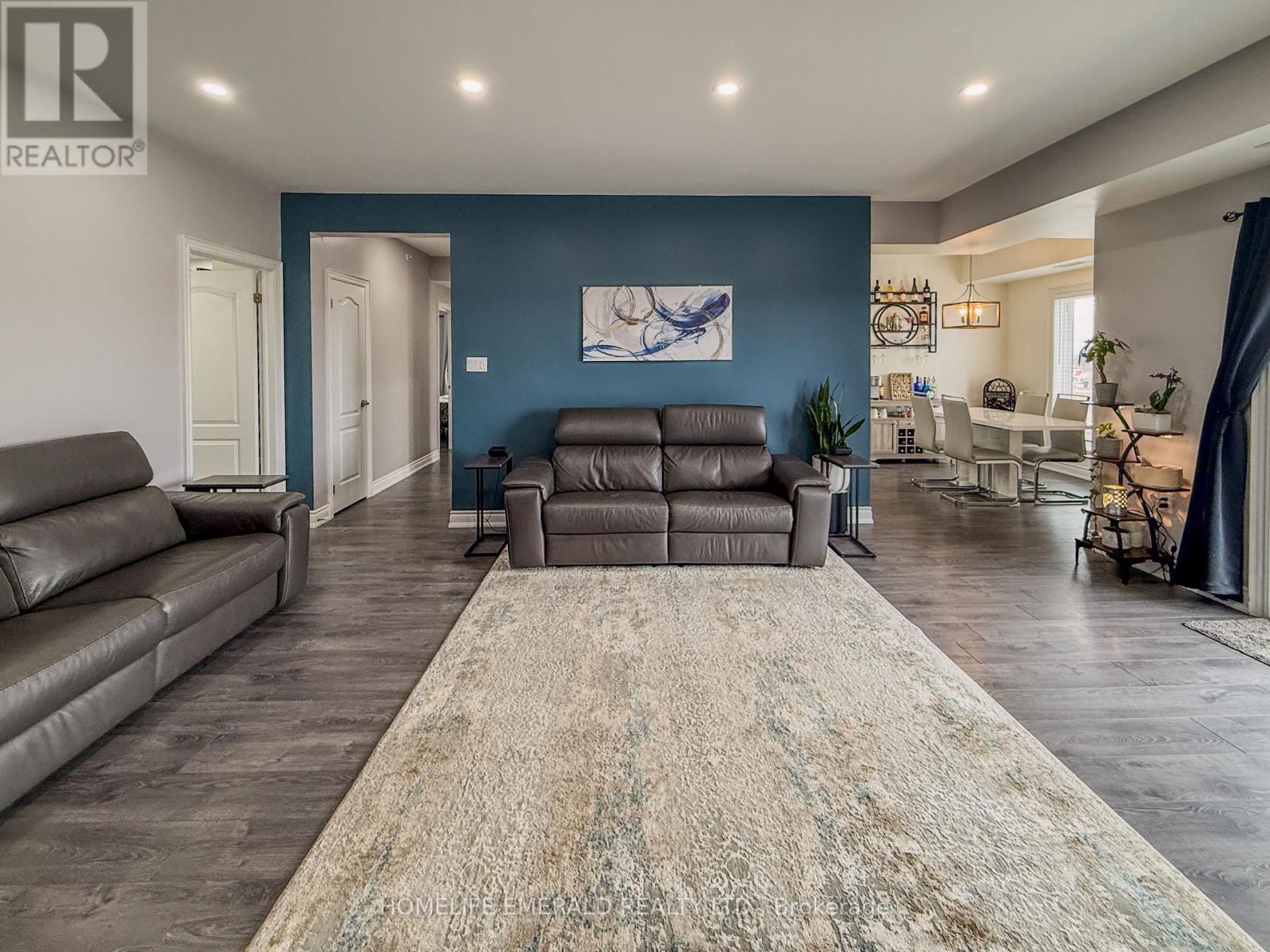 413 - 100 Dean Avenue, Barrie (Painswick South), Ontario L9J 0H1 - Photo 9 - S12965734