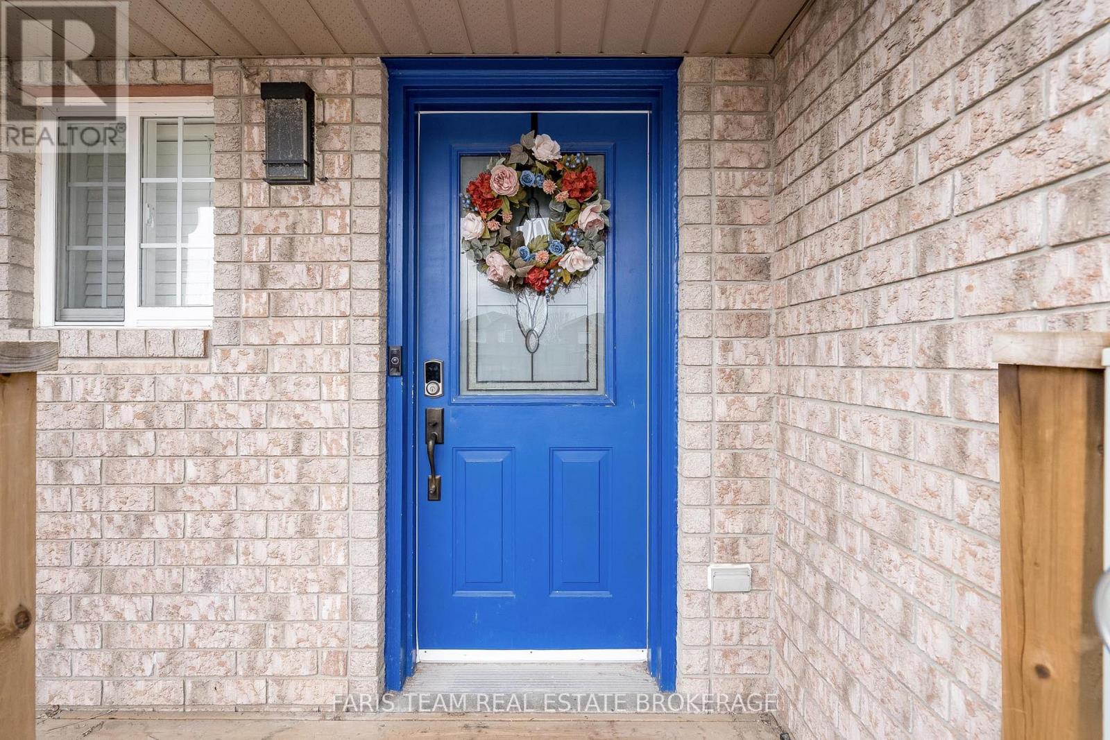 28 Raymond Crescent, Barrie (Painswick South), Ontario  L4N 0V4 - Photo 3 - S12965916