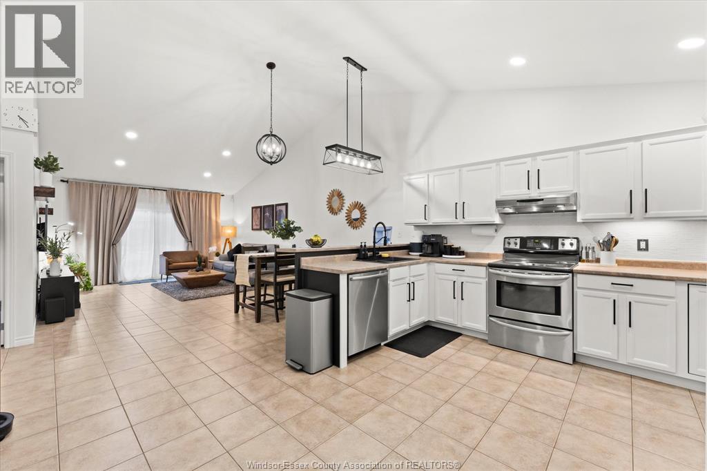 163 Antonio Court, Leamington, Ontario  N8H 5P5 - Photo 5 - 26007258