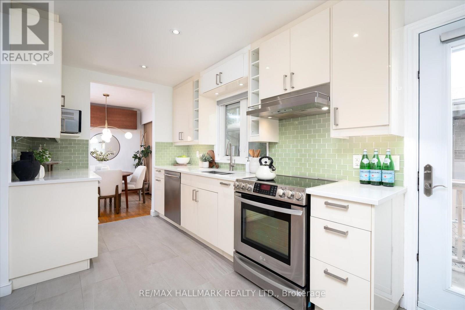 3782 St.clair Avenue E, Toronto, Ontario  M1M 1V2 - Photo 13 - E12965992