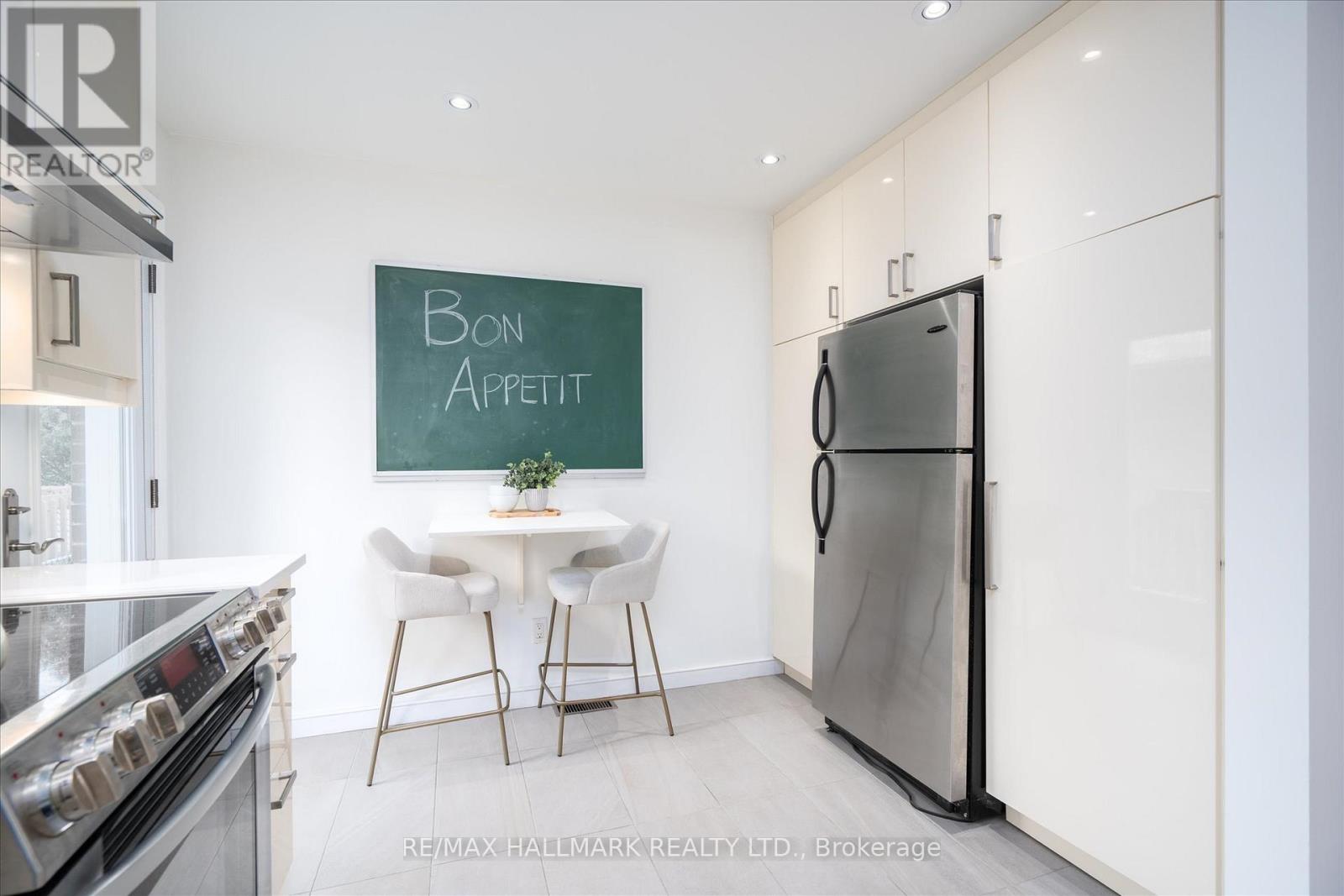 3782 St.clair Avenue E, Toronto, Ontario  M1M 1V2 - Photo 12 - E12965992