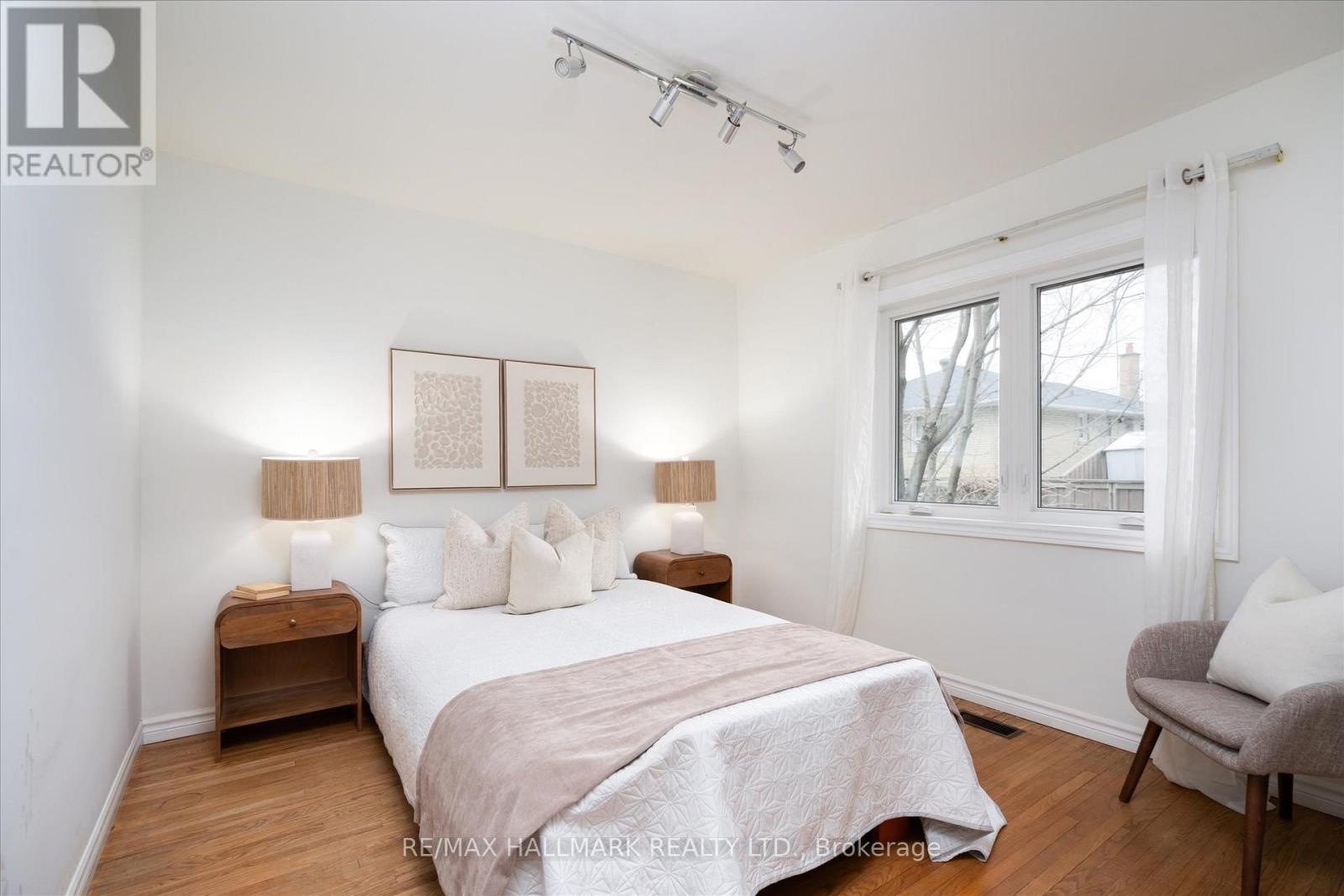 3782 St.clair Avenue E, Toronto, Ontario  M1M 1V2 - Photo 18 - E12965992
