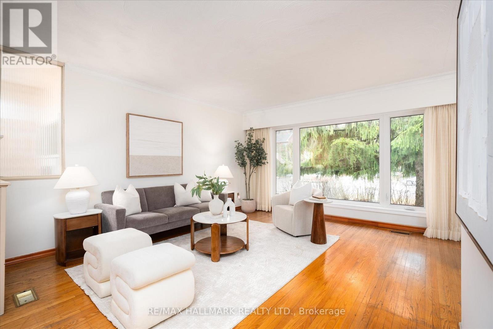 3782 St.clair Avenue E, Toronto, Ontario  M1M 1V2 - Photo 4 - E12965992