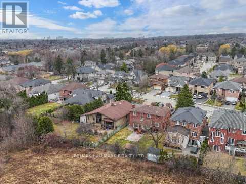 101 Leyburn Avenue, Richmond Hill, Ontario  L4C 0J6 - Photo 32 - N12941474