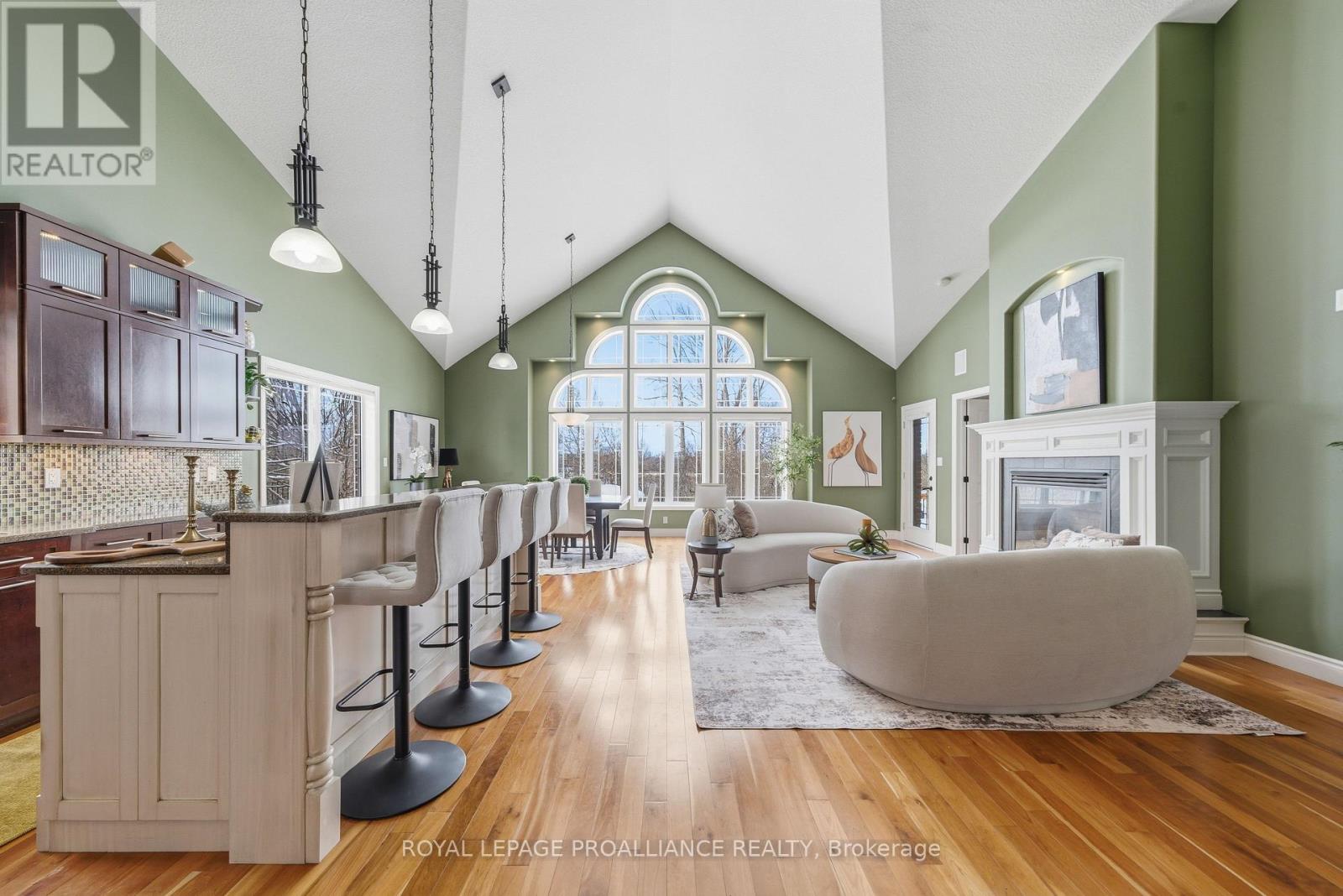 240 Avondale Road, Belleville, Ontario  K8P 0B6 - Photo 11 - X12822484