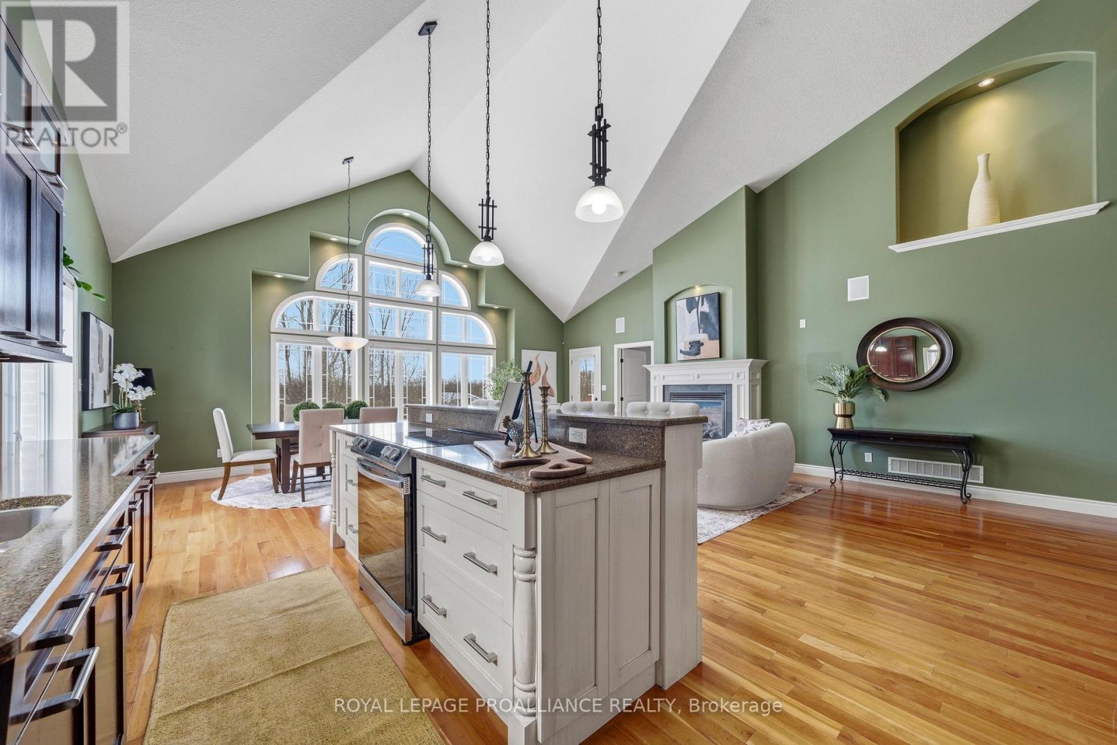 240 Avondale Road, Belleville, Ontario  K8P 0B6 - Photo 16 - X12822484