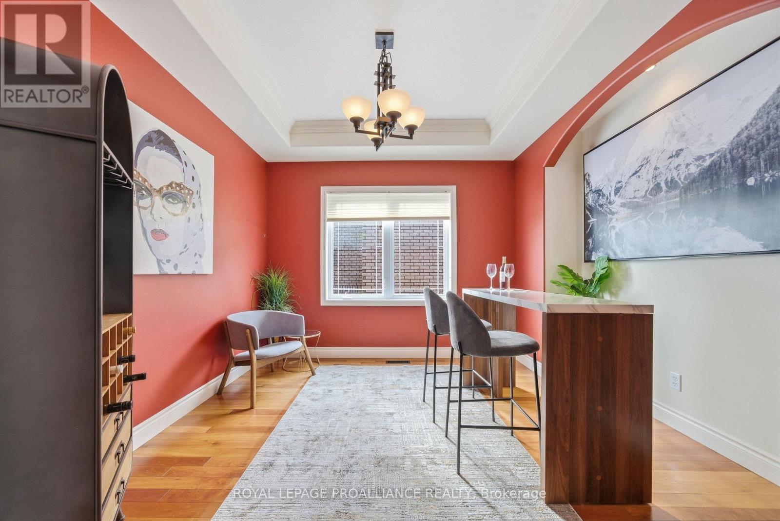 240 Avondale Road, Belleville, Ontario  K8P 0B6 - Photo 9 - X12822484