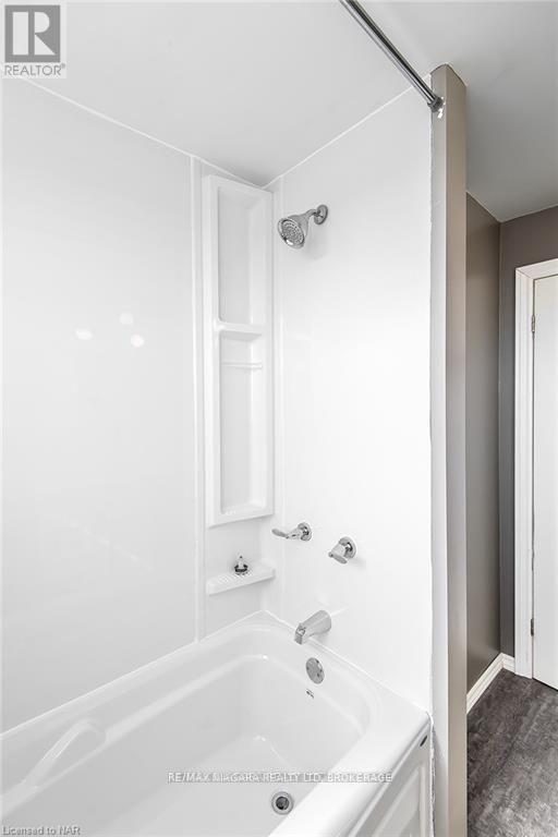 120 Elizabeth Street, Port Colborne, Ontario  L3K 2B9 - Photo 24 - X12578458