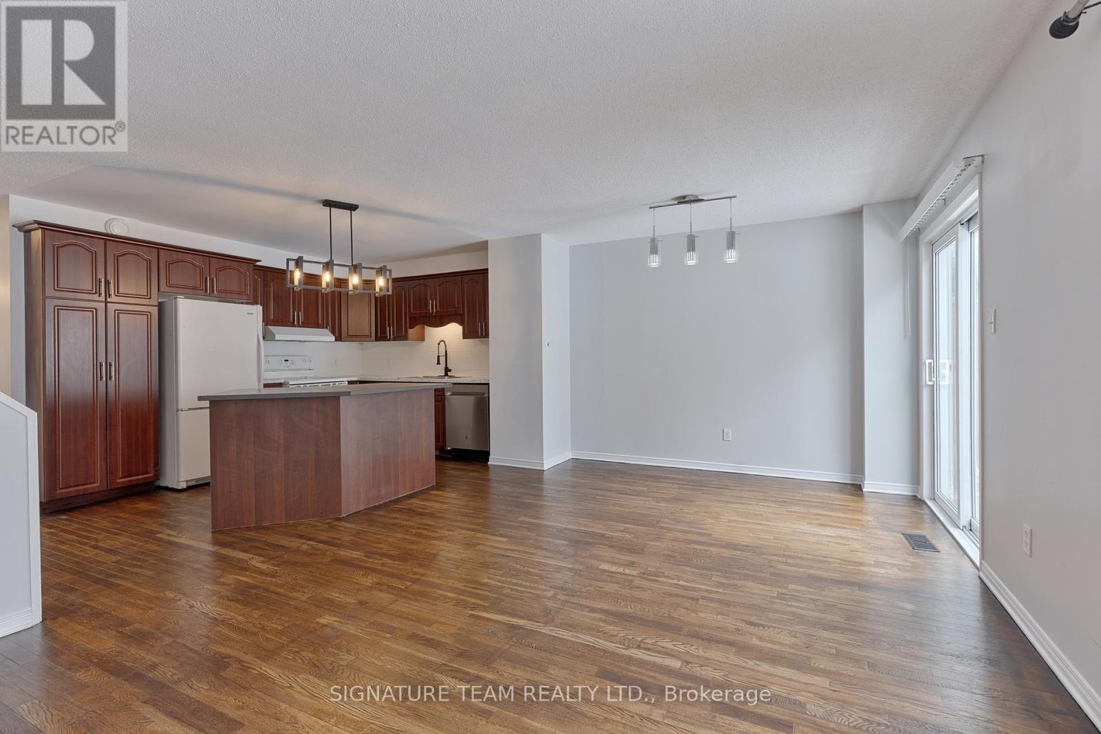 20 Northbrook Road, Petawawa, Ontario  K8H 3N4 - Photo 10 - X12952288