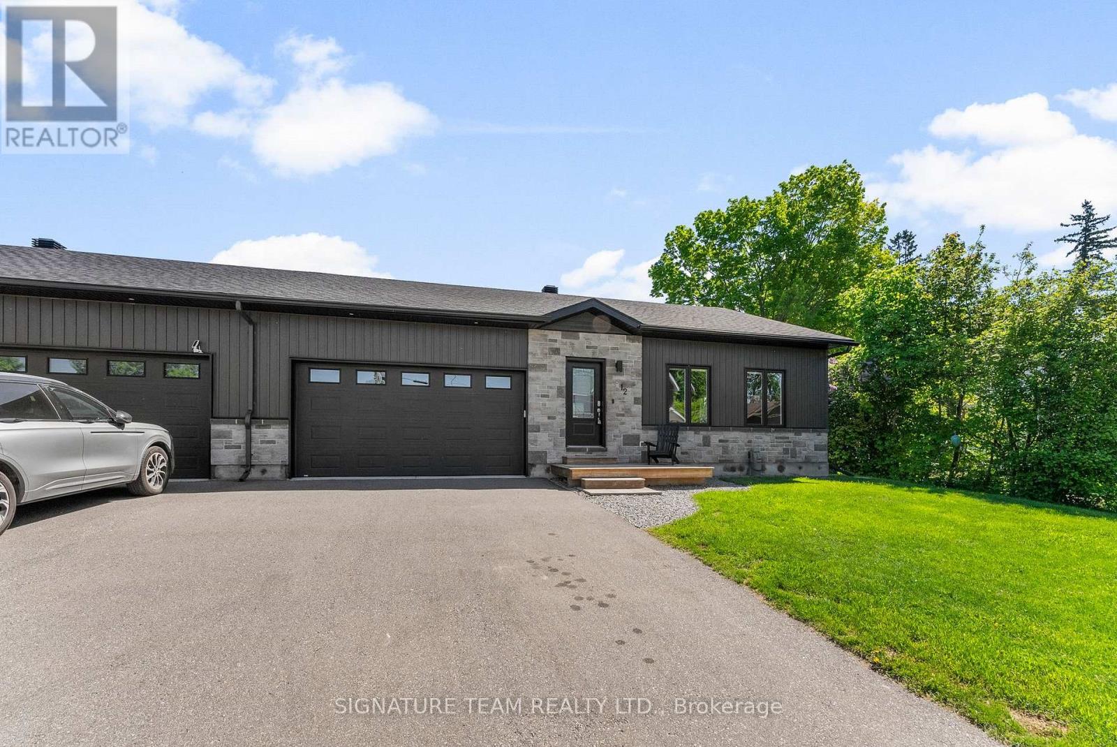 12 Simpson Street, Whitewater Region, Ontario  K0J 1K0 - Photo 35 - X12870592