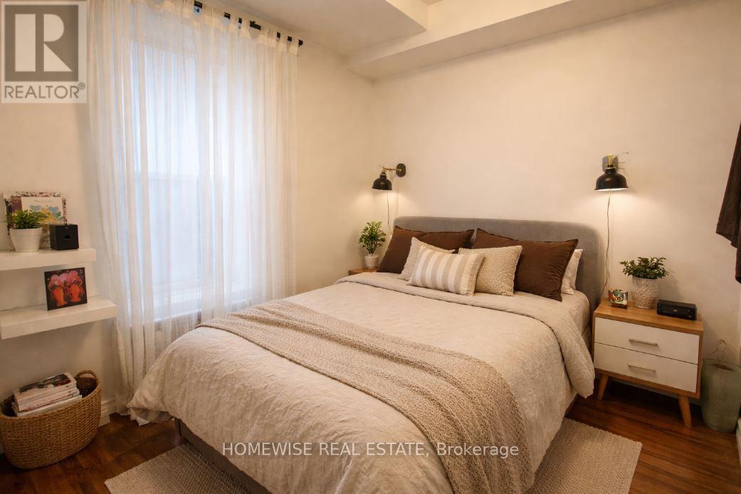 102 - 1 Triller Avenue, Toronto, Ontario  M6K 3B7 - Photo 4 - W12965700