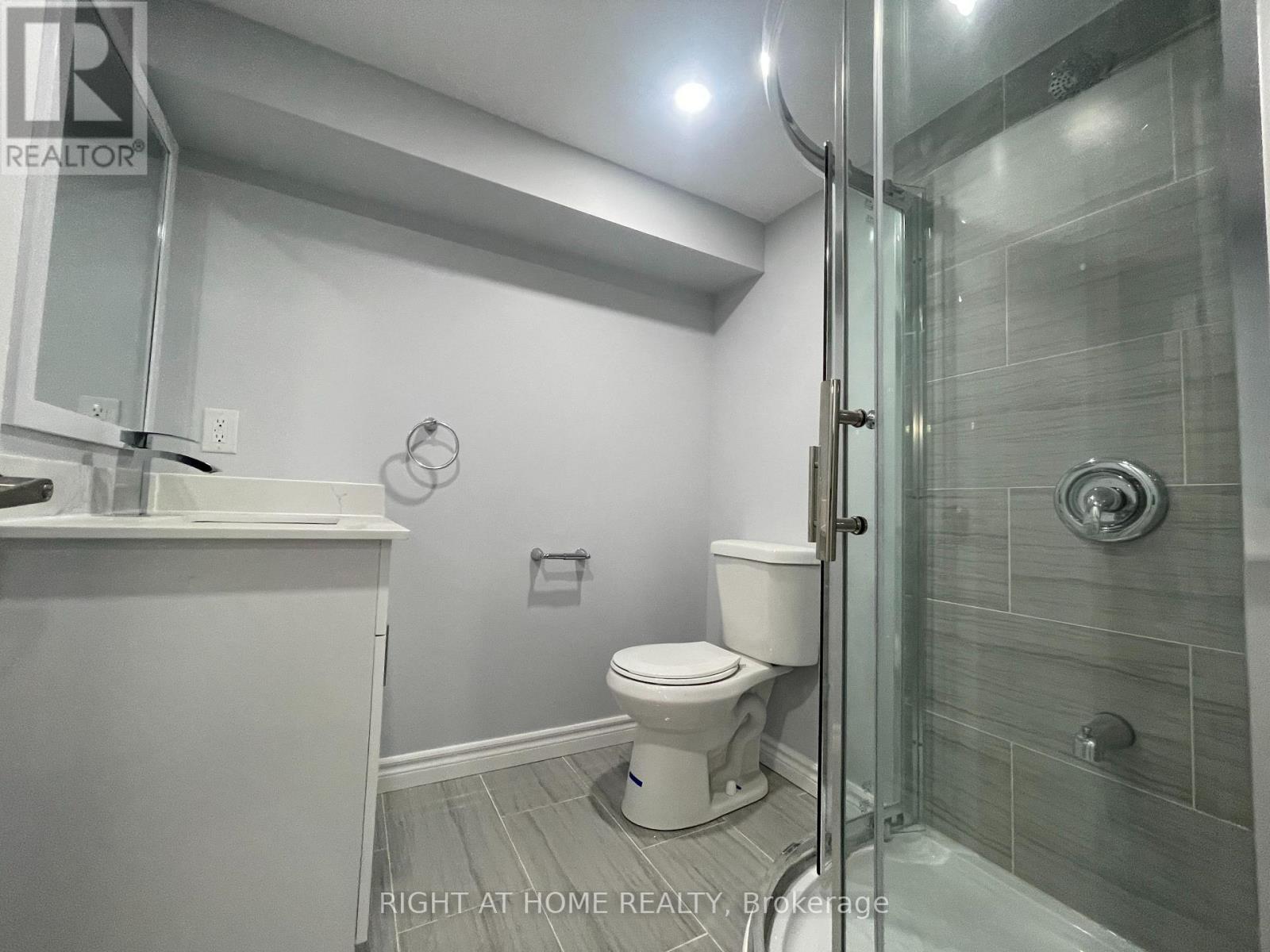 980 Ossington Avenue, Toronto, Ontario  M6G 3V6 - Photo 6 - W12965708