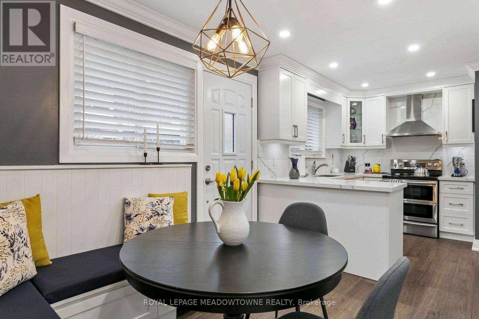 1990 Silverberry Crescent S, Mississauga, Ontario  L5J 1C9 - Photo 15 - W12965762