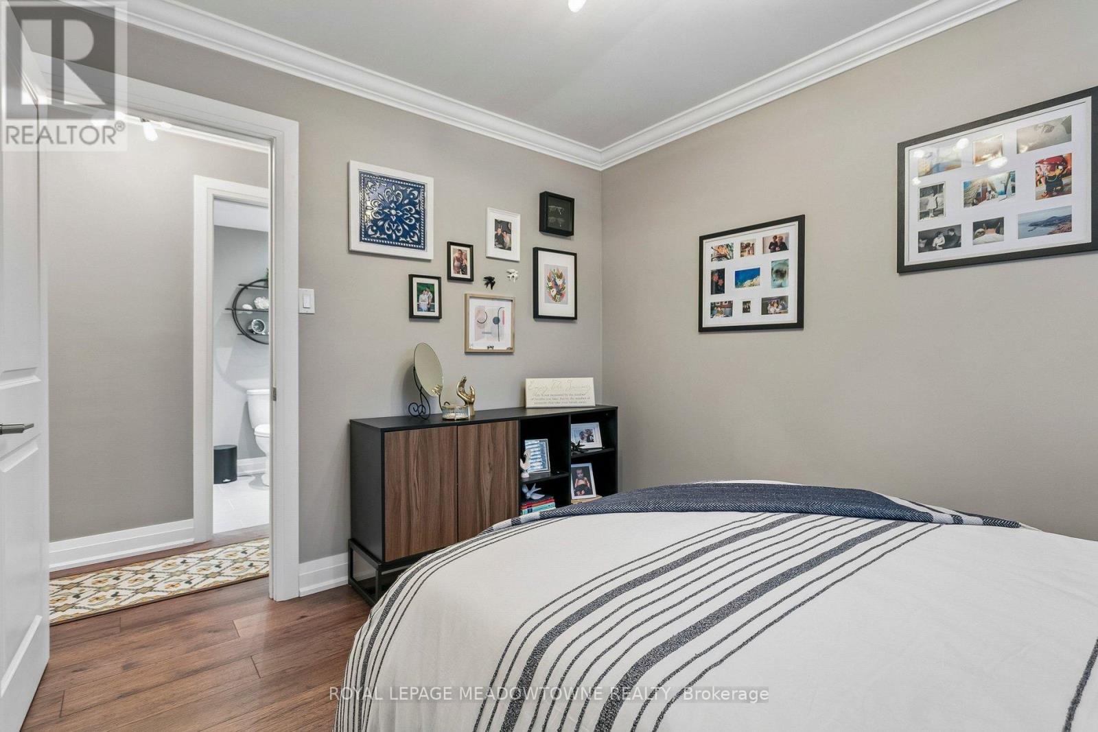 1990 Silverberry Crescent S, Mississauga, Ontario  L5J 1C9 - Photo 24 - W12965762