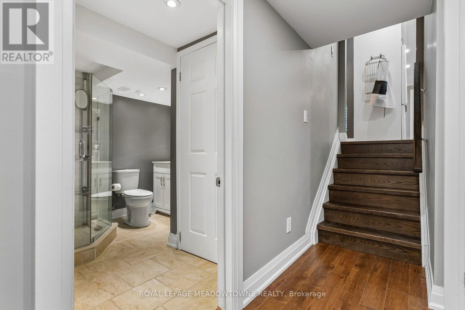 1990 Silverberry Crescent S, Mississauga, Ontario  L5J 1C9 - Photo 35 - W12965762