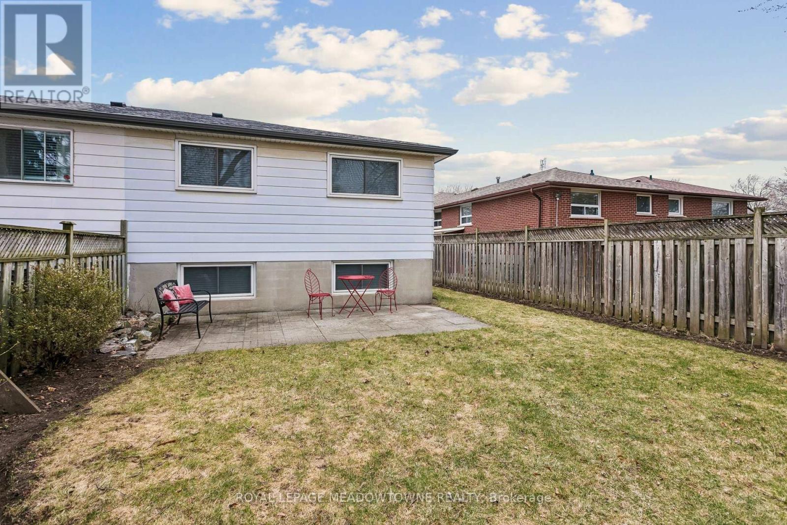 1990 Silverberry Crescent S, Mississauga, Ontario  L5J 1C9 - Photo 45 - W12965762