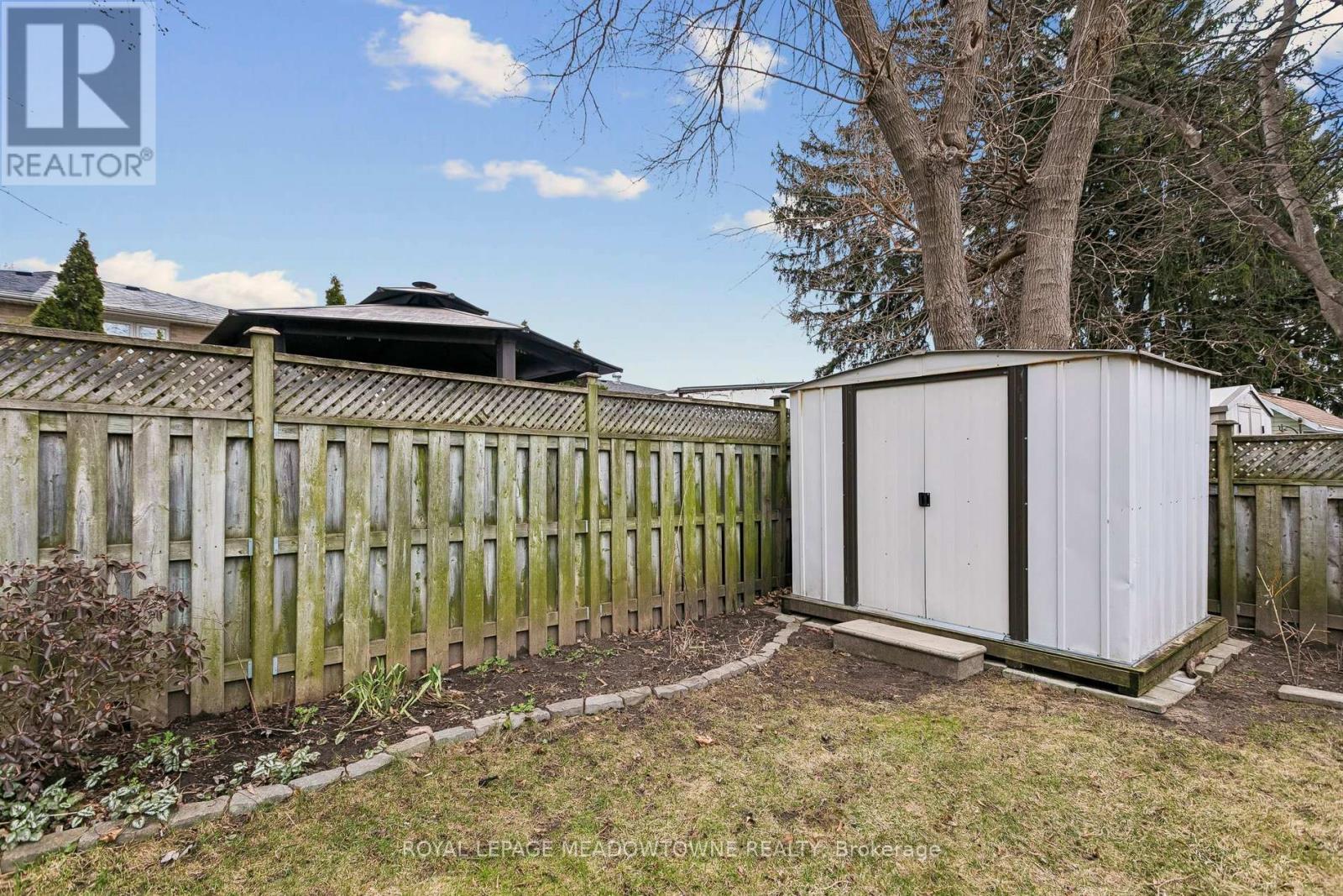 1990 Silverberry Crescent S, Mississauga, Ontario  L5J 1C9 - Photo 46 - W12965762