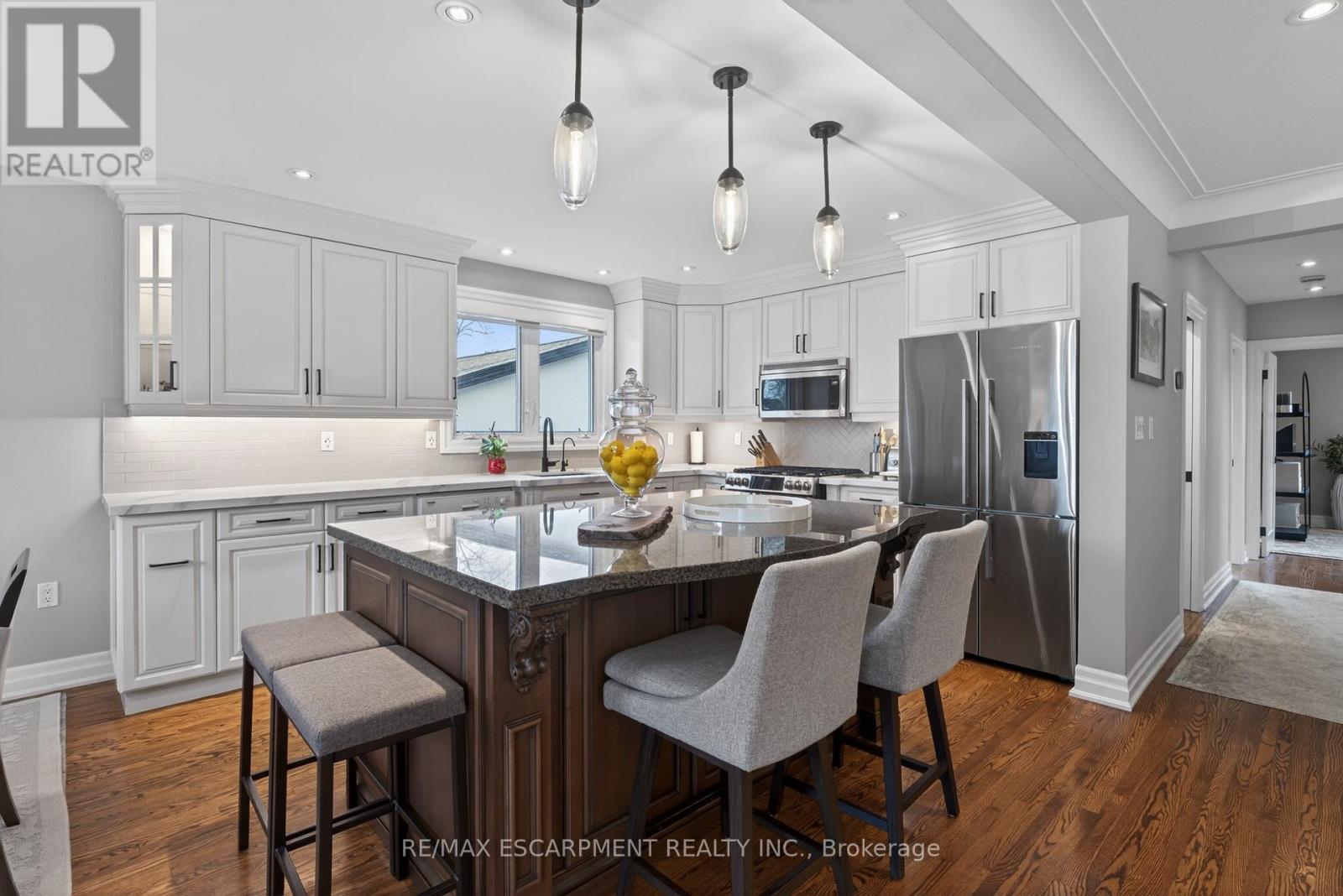 316 Silvana Crescent, Burlington, Ontario  L7L 2W1 - Photo 12 - W12965774