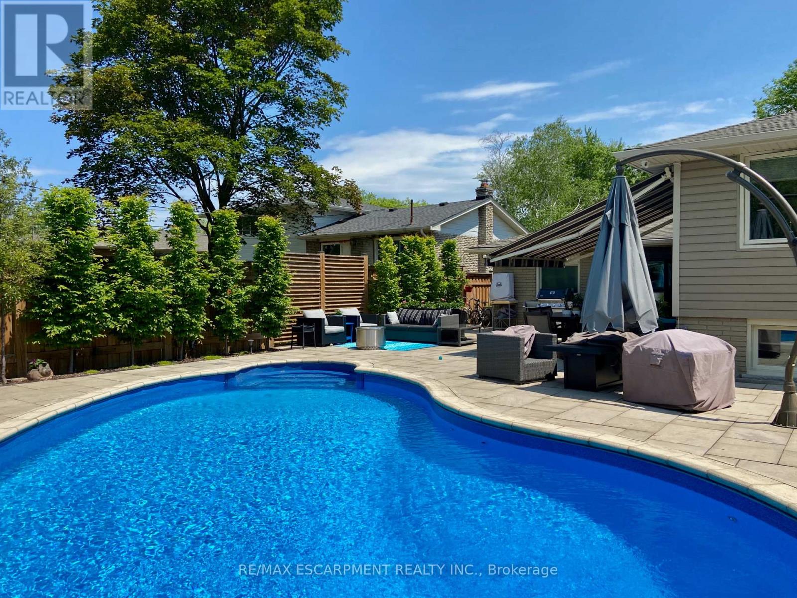 316 Silvana Crescent, Burlington, Ontario  L7L 2W1 - Photo 2 - W12965774