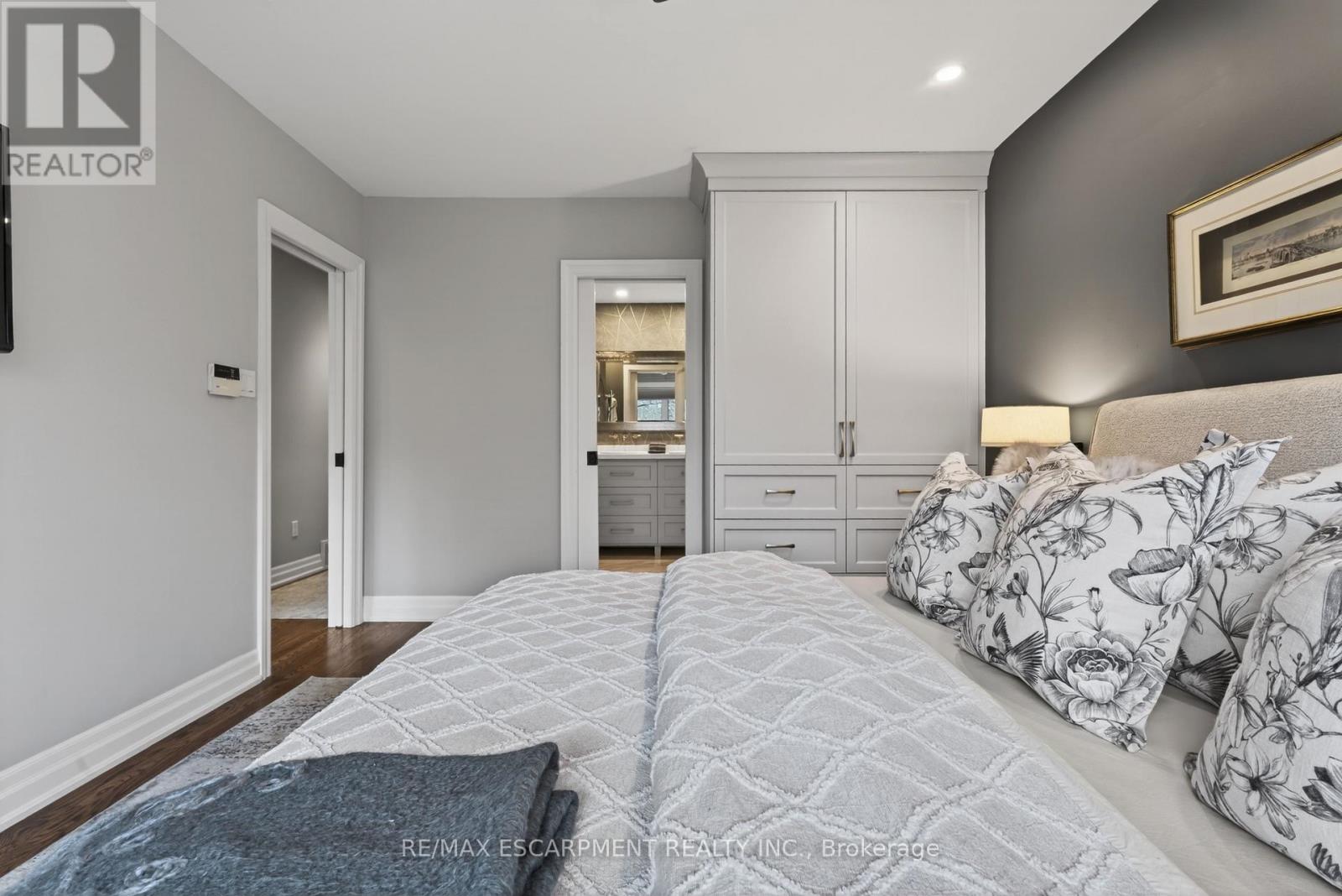 316 Silvana Crescent, Burlington, Ontario  L7L 2W1 - Photo 20 - W12965774