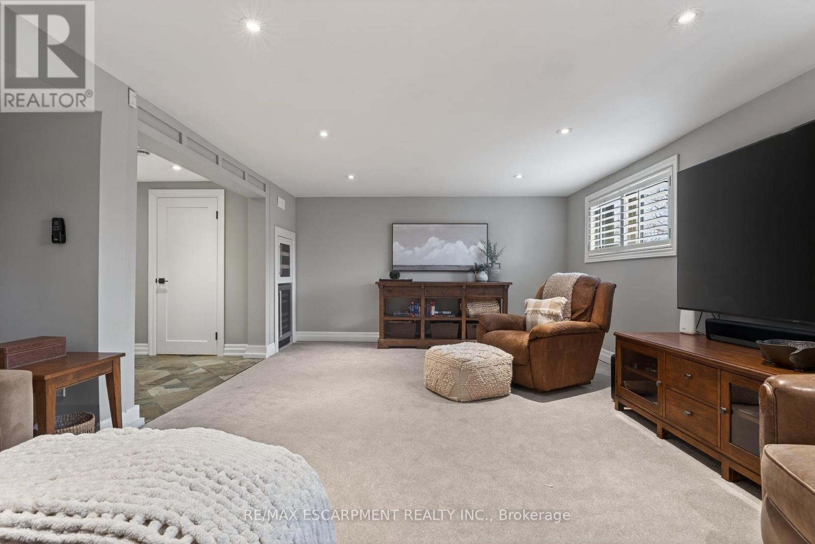 316 Silvana Crescent, Burlington, Ontario  L7L 2W1 - Photo 28 - W12965774