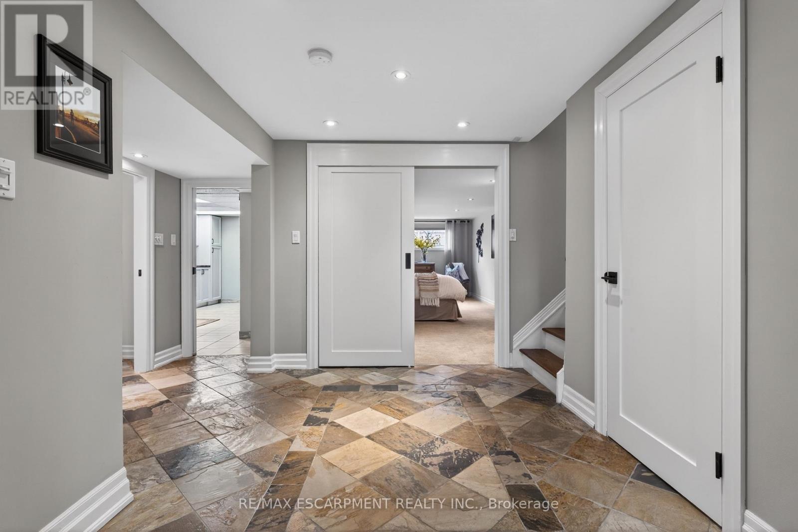 316 Silvana Crescent, Burlington, Ontario  L7L 2W1 - Photo 29 - W12965774