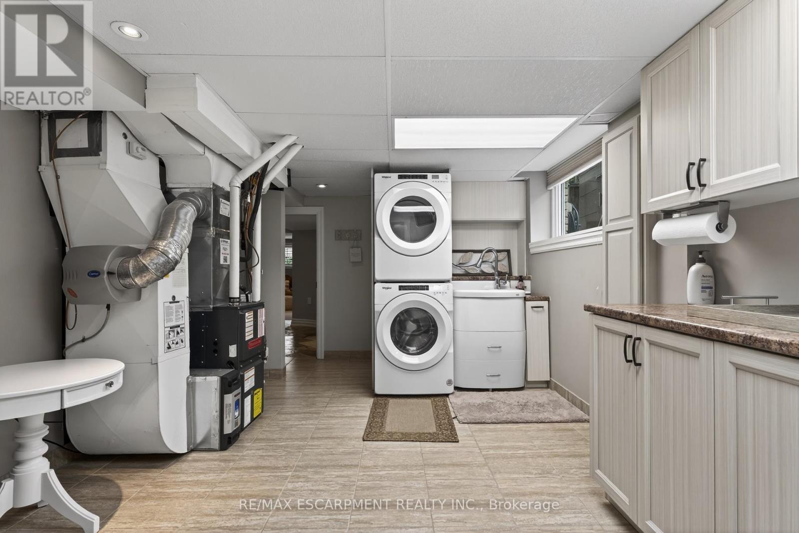 316 Silvana Crescent, Burlington, Ontario  L7L 2W1 - Photo 37 - W12965774