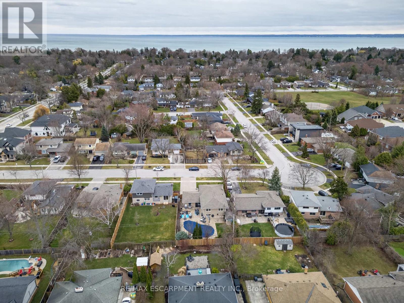 316 Silvana Crescent, Burlington, Ontario  L7L 2W1 - Photo 46 - W12965774