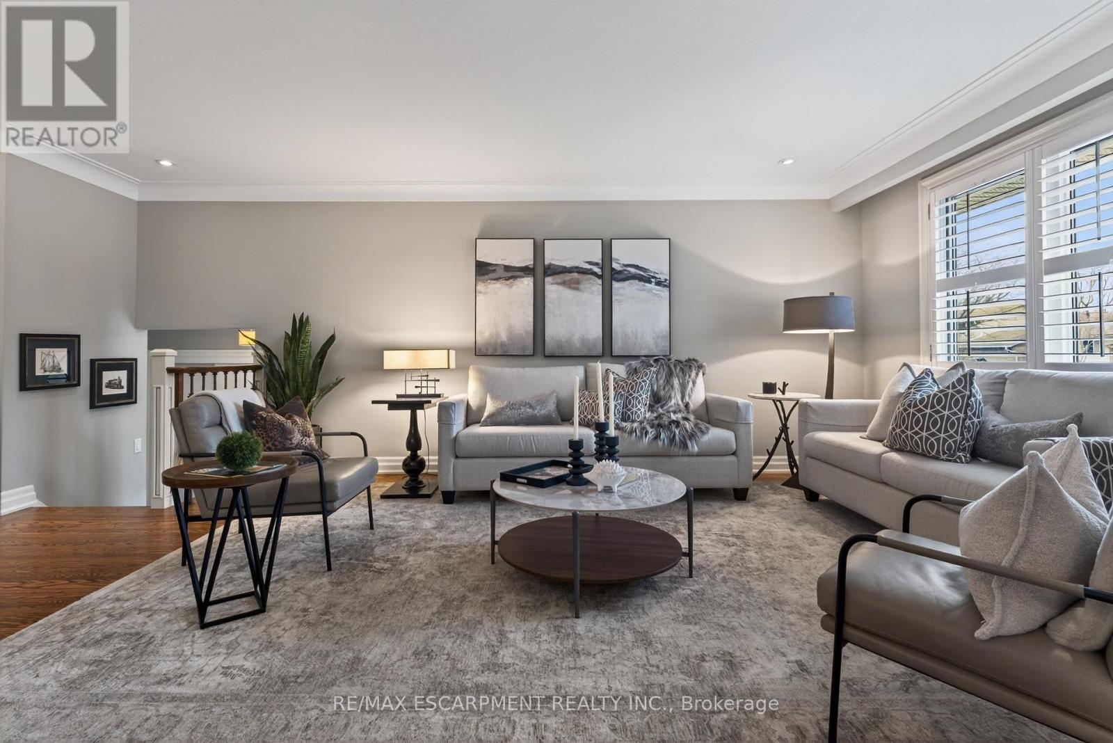 316 Silvana Crescent, Burlington, Ontario  L7L 2W1 - Photo 9 - W12965774