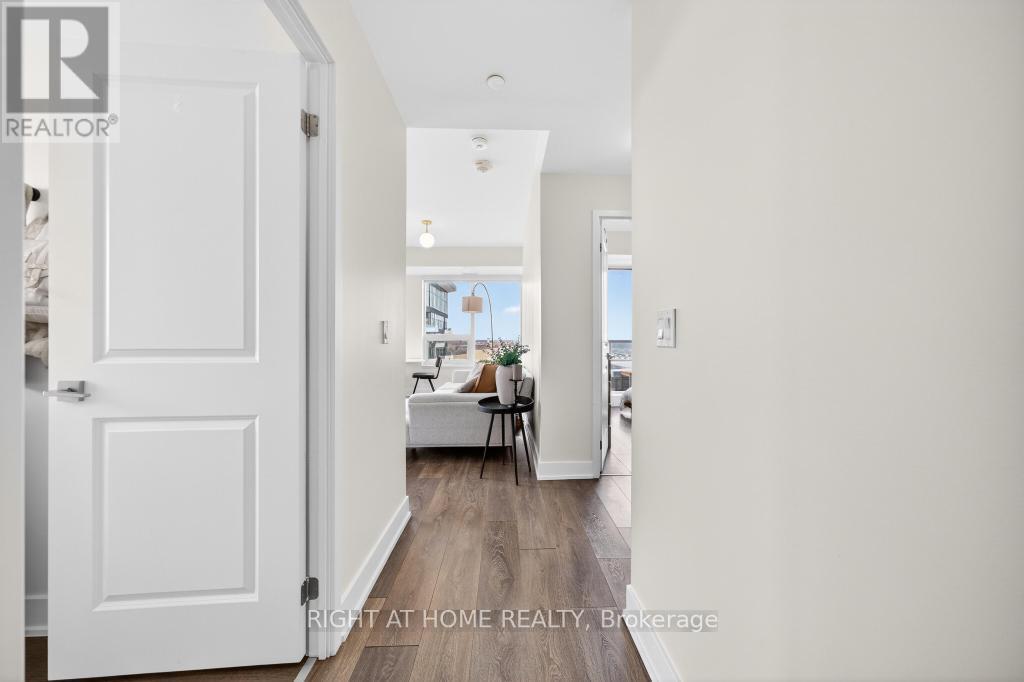 1104 - 297 Oak Walk Drive, Oakville, Ontario  L6H 3R6 - Photo 14 - W12965790