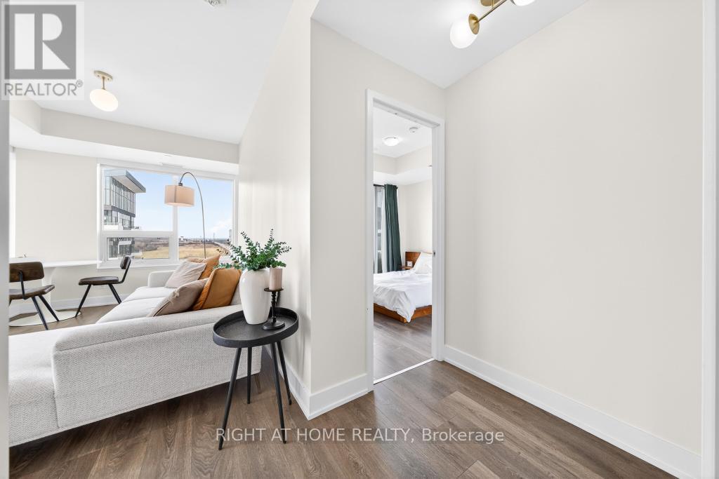 1104 - 297 Oak Walk Drive, Oakville, Ontario  L6H 3R6 - Photo 22 - W12965790