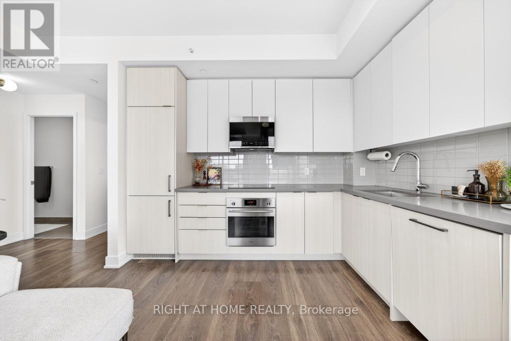 1104 - 297 Oak Walk Drive, Oakville, Ontario  L6H 3R6 - Photo 27 - W12965790