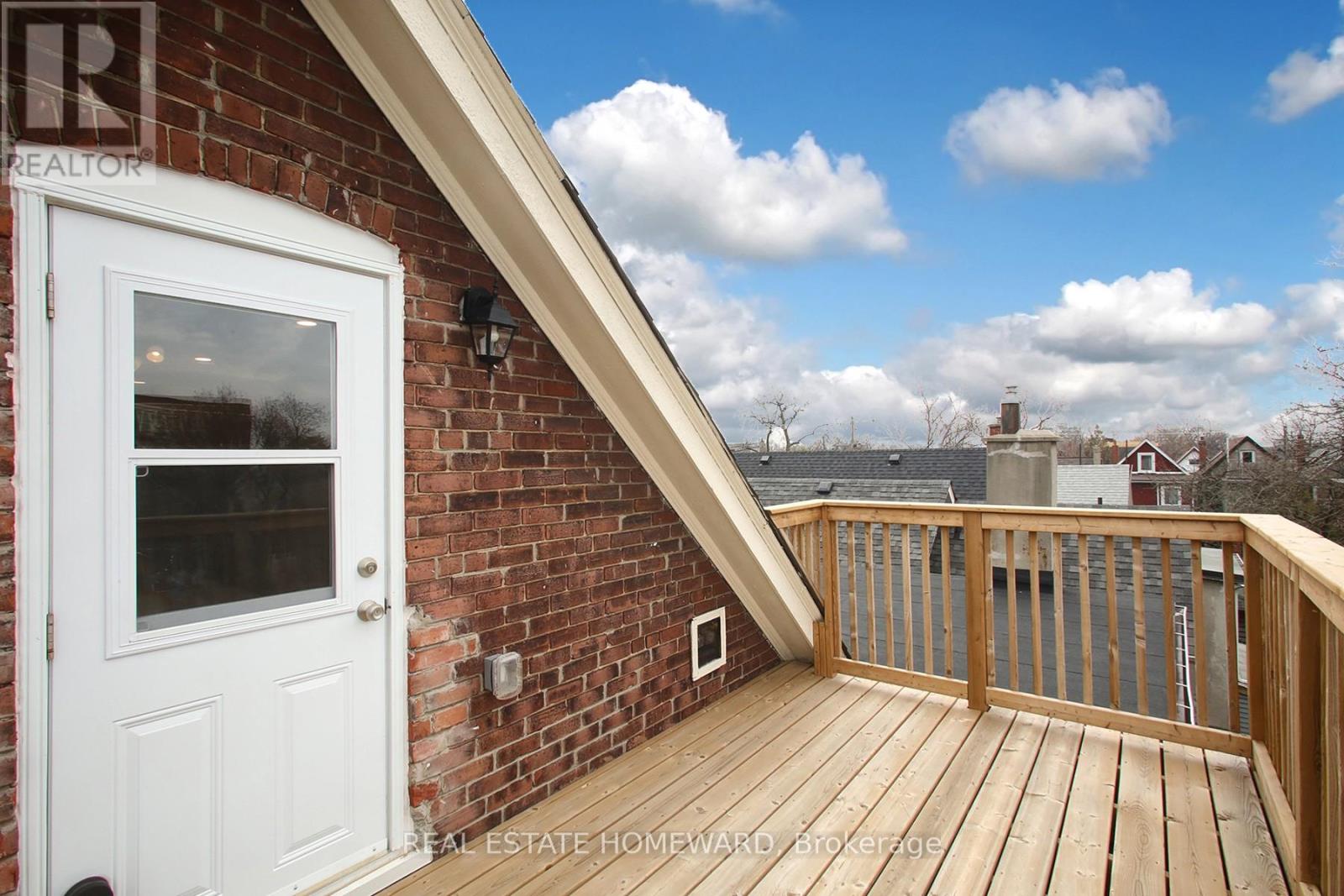 266 Salem Avenue, Toronto, Ontario  M6H 3C7 - Photo 15 - W12965820