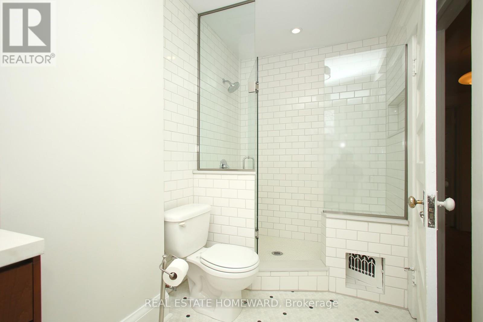 266 Salem Avenue, Toronto, Ontario  M6H 3C7 - Photo 21 - W12965820