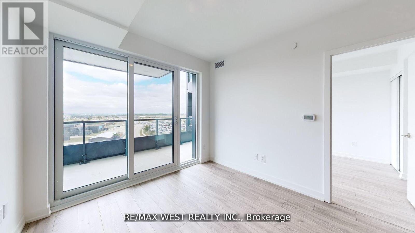 1023 - 1100 Sheppard Avenue W, Toronto, Ontario  M3J 0H1 - Photo 11 - W12965836