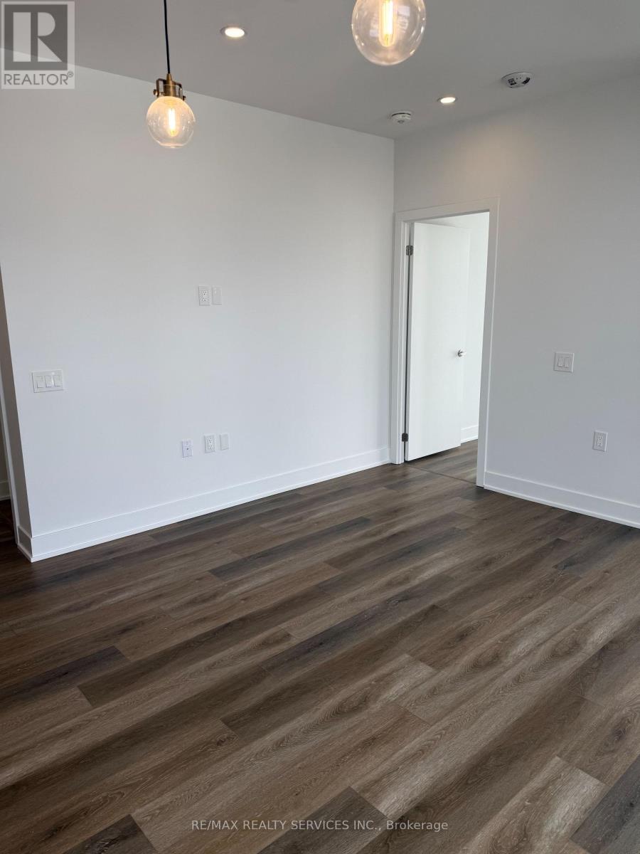 412 - 2088 James Street, Burlington, Ontario  L7R 0H2 - Photo 12 - W12965856