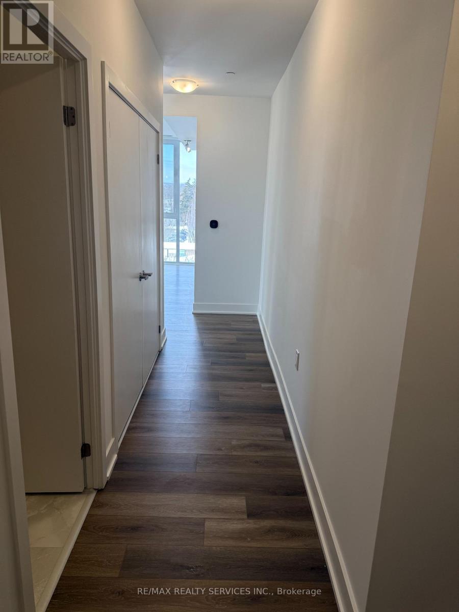 412 - 2088 James Street, Burlington, Ontario  L7R 0H2 - Photo 6 - W12965856