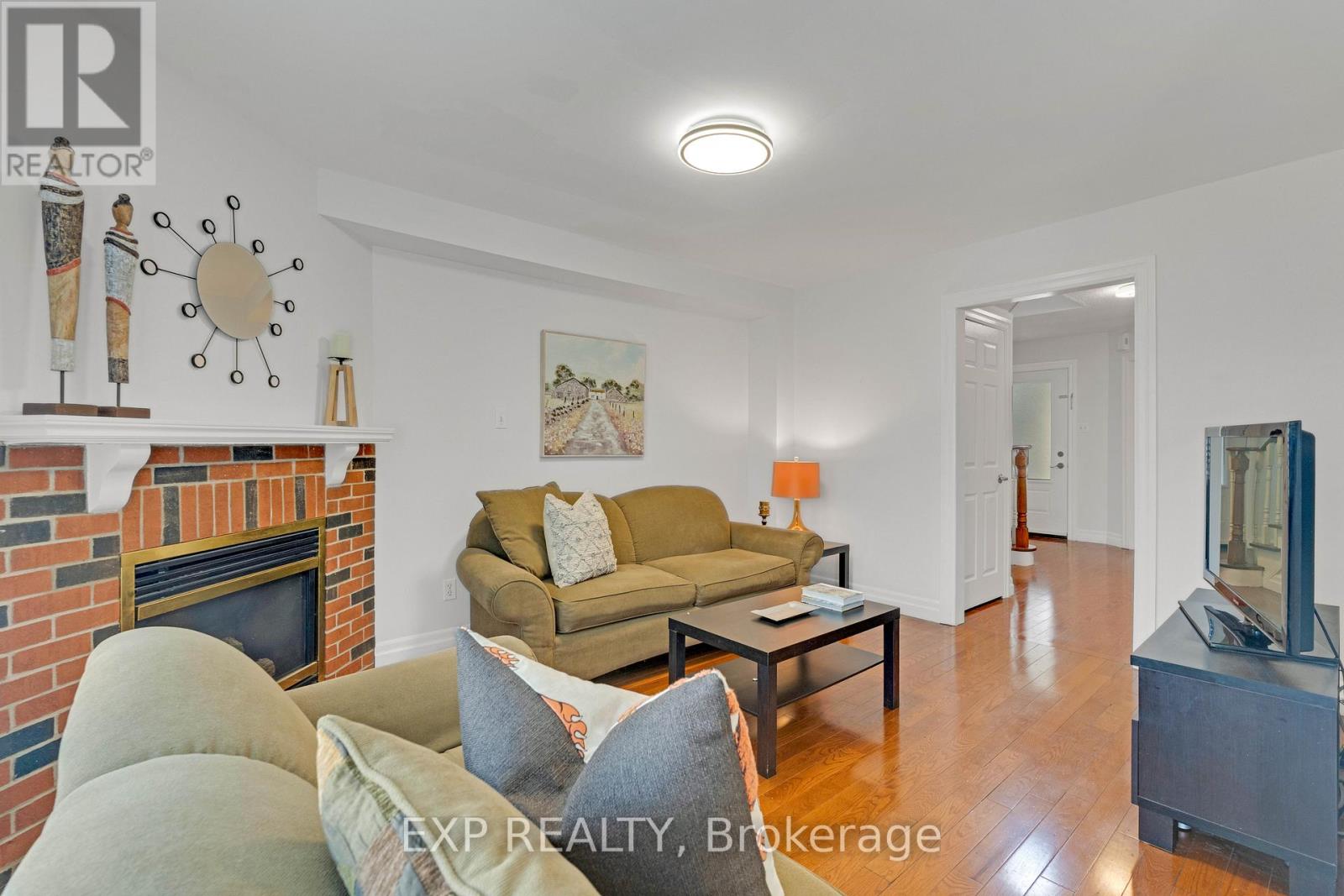 1471 Pickwick Drive, Mississauga, Ontario  L5V 1V7 - Photo 13 - W12965882