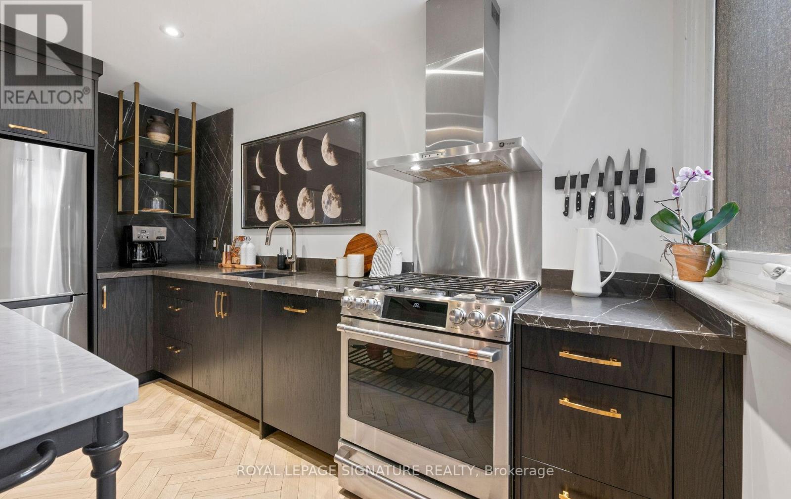 276 Roncesvalles Avenue, Toronto, Ontario  M6R 2M2 - Photo 12 - W12965892