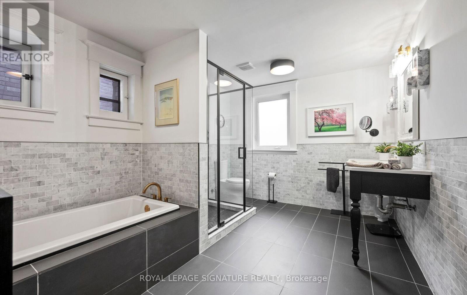 276 Roncesvalles Avenue, Toronto, Ontario  M6R 2M2 - Photo 21 - W12965892