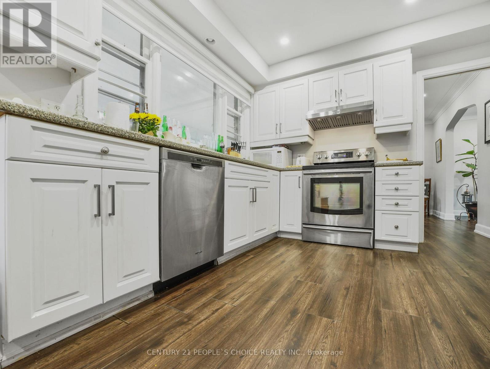 167 Blue Water Place, Burlington, Ontario  L7L 2J3 - Photo 17 - W12965912