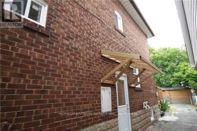 Bsmt - 143 Belgravia Avenue, Toronto, Ontario  M6E 2M6 - Photo 3 - W12965978